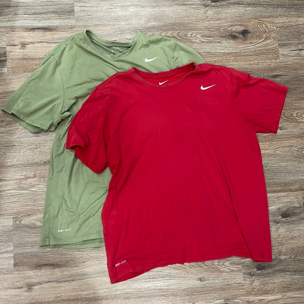 2x The Nike Tee